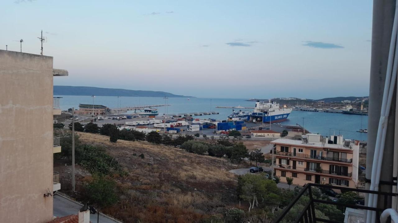 Lavrio 1Bdr Penthouse 7 Min On Foot From The Port Apartment ภายนอก รูปภาพ