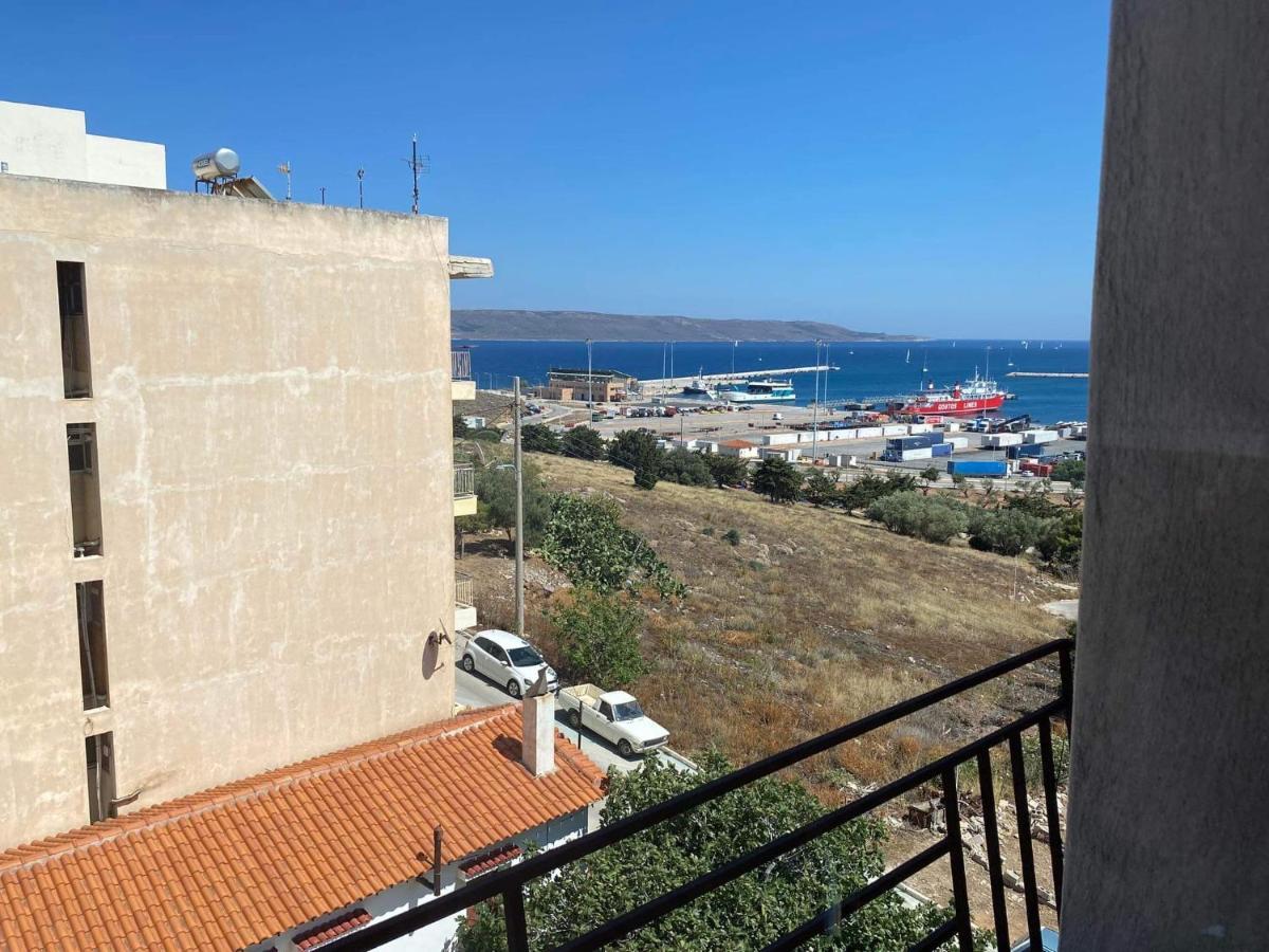 Lavrio 1Bdr Penthouse 7 Min On Foot From The Port Apartment ภายนอก รูปภาพ